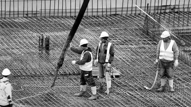 Diseño de losa de cimentación en Los Andes: soluciones para suelos complejos